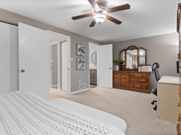 21-98 Grandridge Int-0192