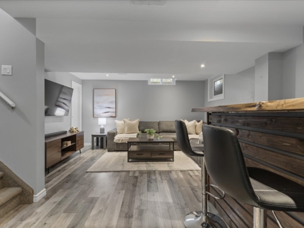 30-98 Grandridge Int-0138