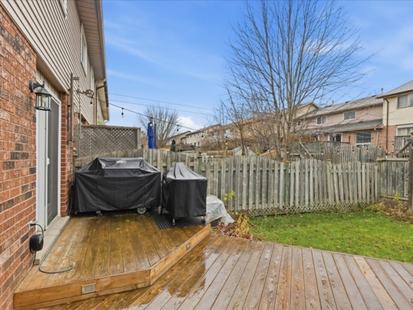 39-98 Grandridge EXT-0064